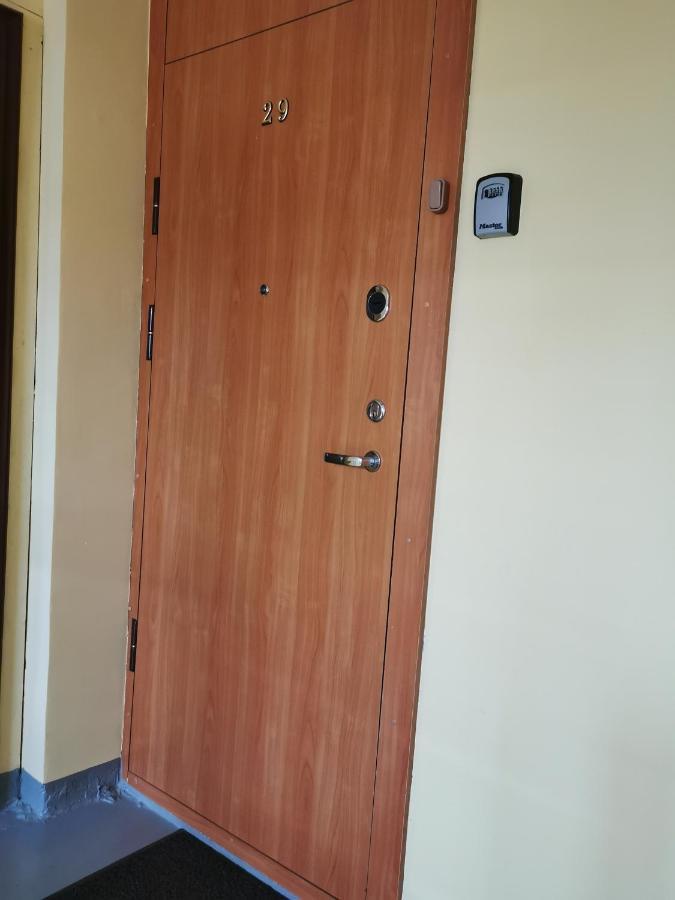 Apartamento Buto Nuoma Zemaites Gatveje Telšiai Exterior foto